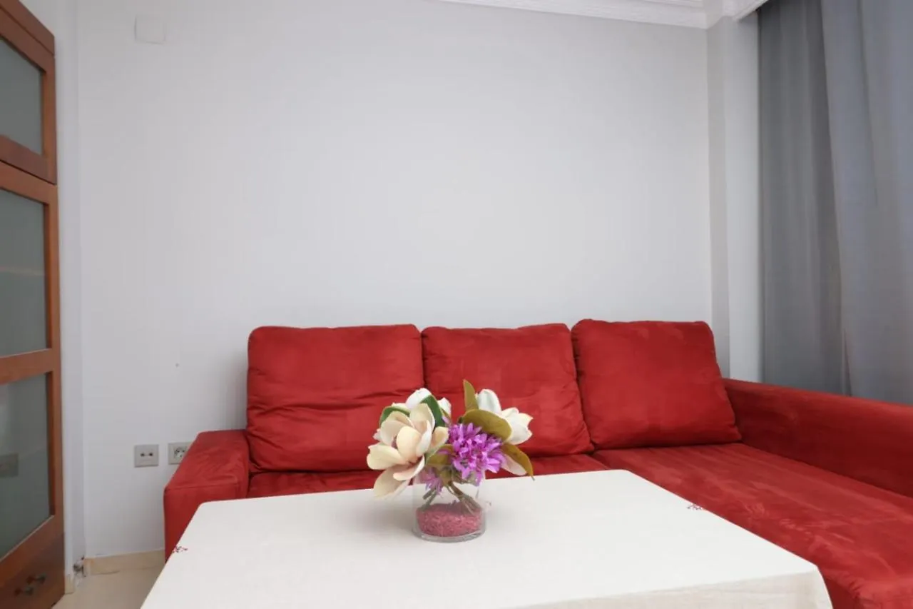 Piso En Pleno Centro De Huelva. Apartment